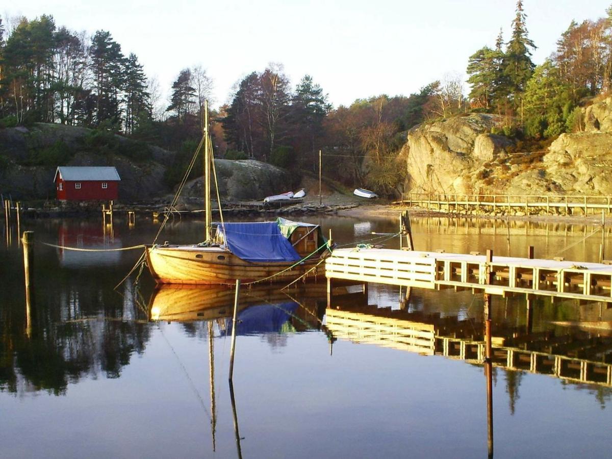 6 Person Holiday Home In Asker N Stenungsund Esterno foto